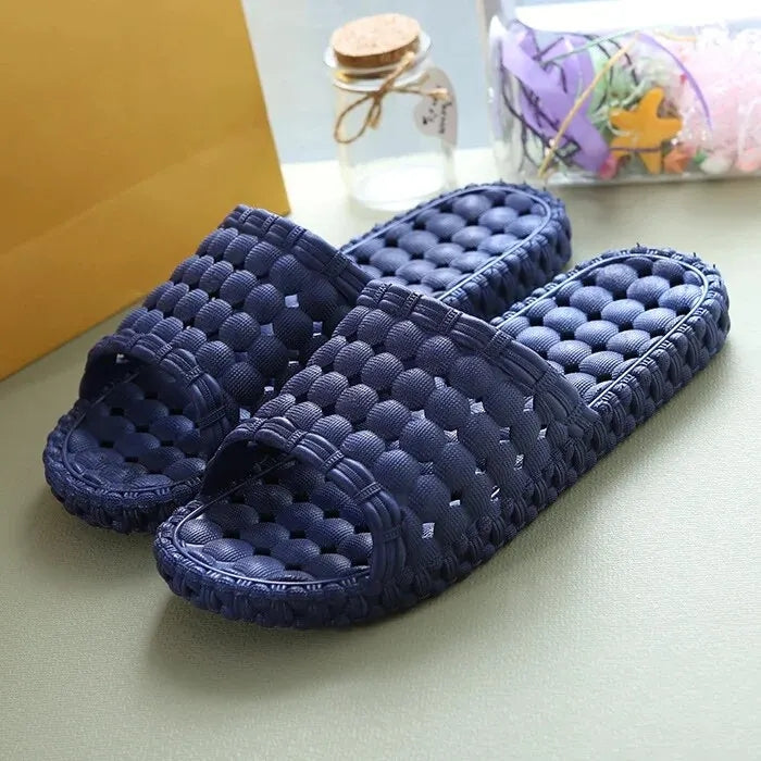 ANTI-SLIP COMFY BATH SLIPPERS